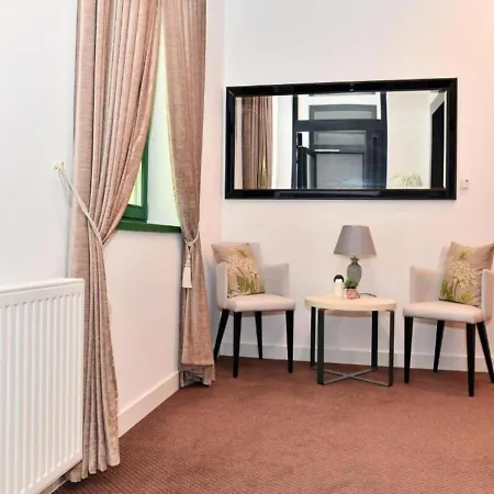 Hotel Optima Hotell 5*